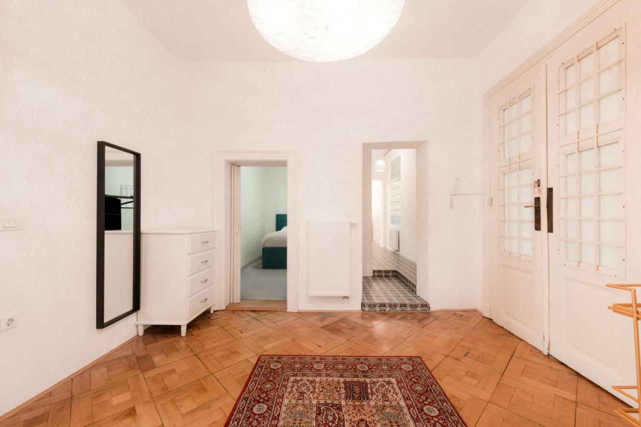 Gosposvetska Apartamento